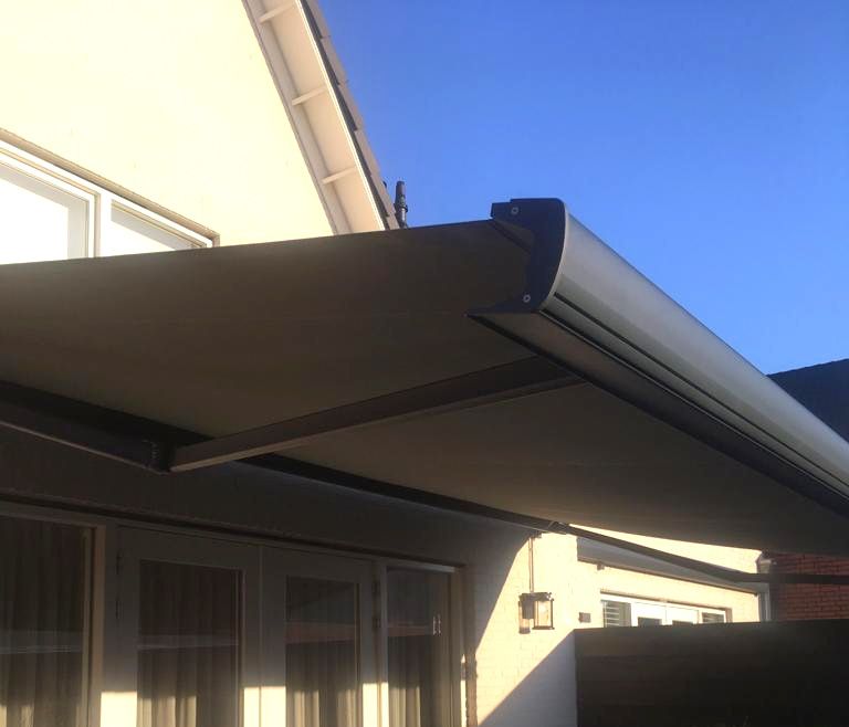 Byzon terrasscherm B4000 2